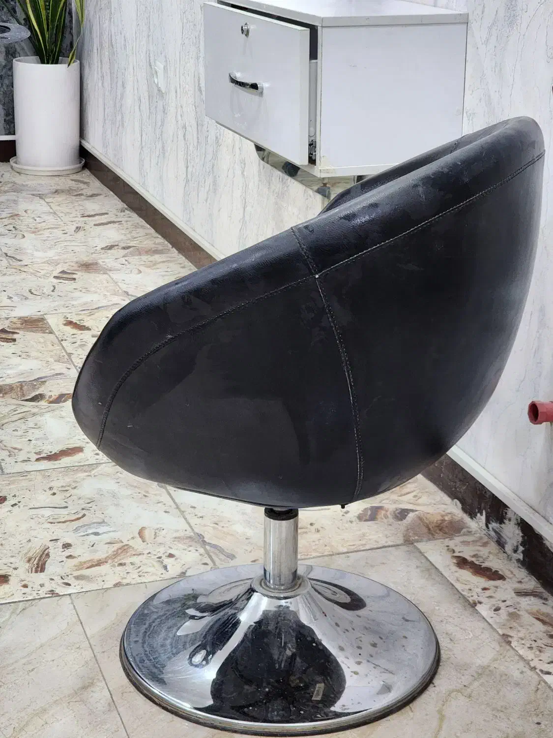 صندلی شینیون|آرایشگاه و سالن‌های زیبایی|بهبهان, |دیوار