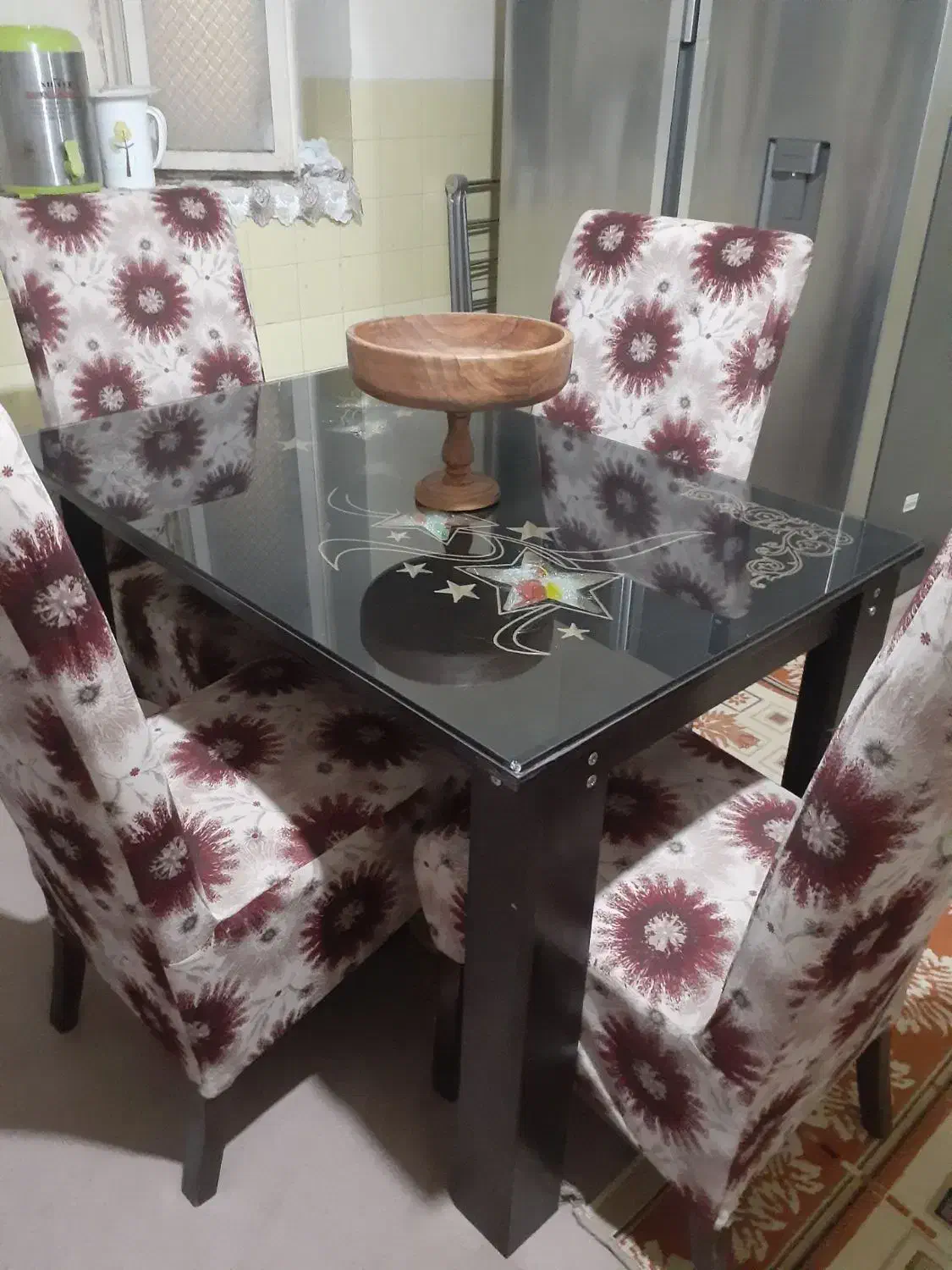 میز غذاخوری ۴ نفره|میز و صندلی غذاخوری|ساوه, |دیوار