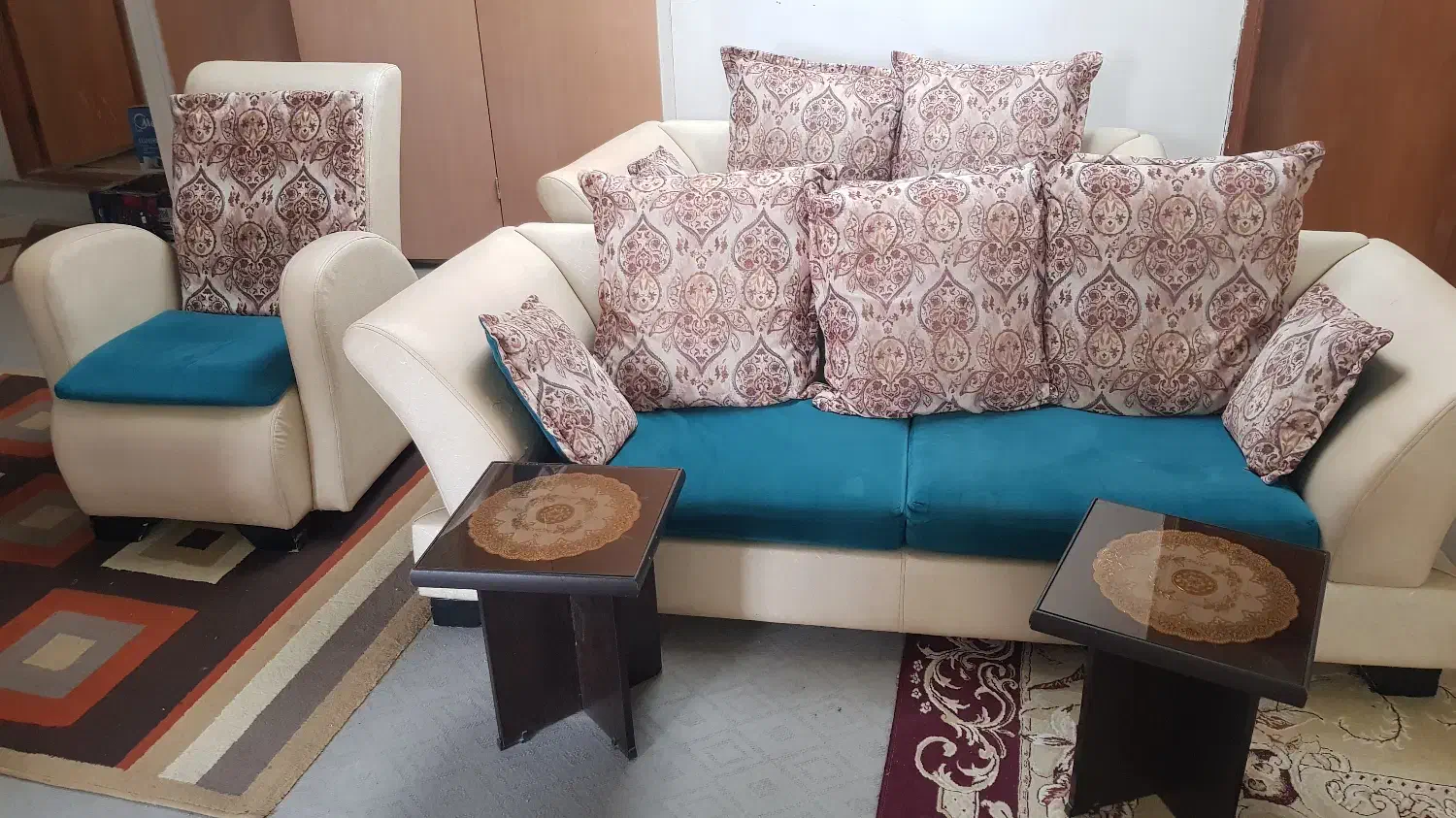 مبلمان راحتی ۷ نفره|مبلمان خانگی و میز عسلی|شیروان (خراسان), |دیوار