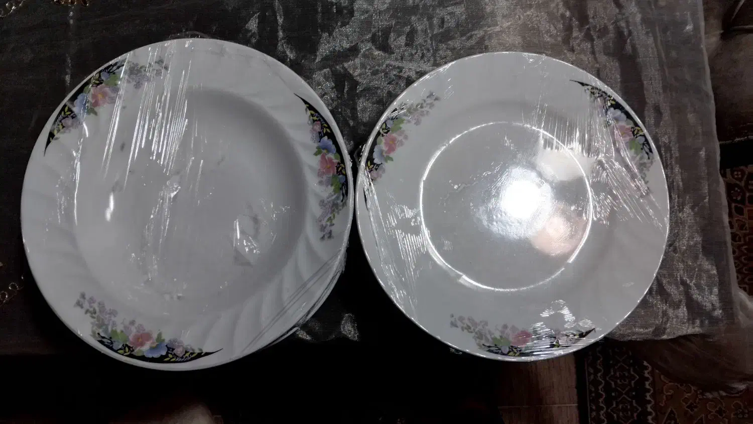 ۱۰تاخورش خوری ۶تاپلوخوری چینی|ظروف سرو و پذیرایی|بروجرد, |دیوار