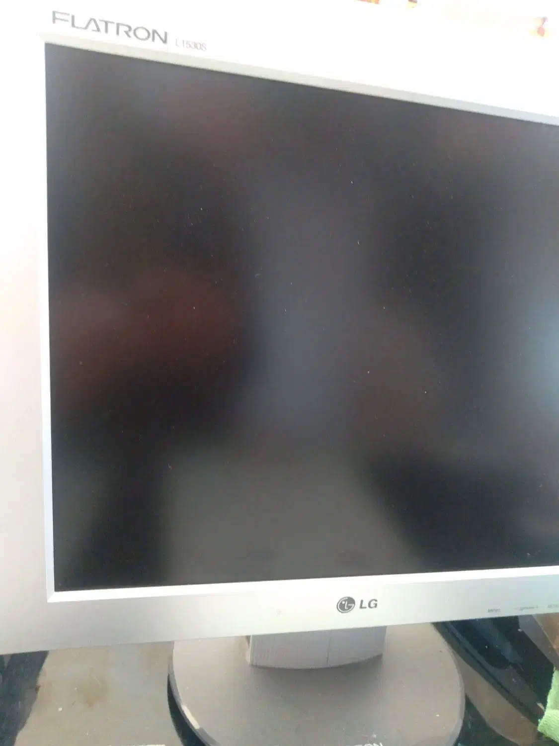 مانیتور ۱۸ اینچ اصل کره|قطعات و لوازم جانبی رایانه|بوئین زهرا, |دیوار