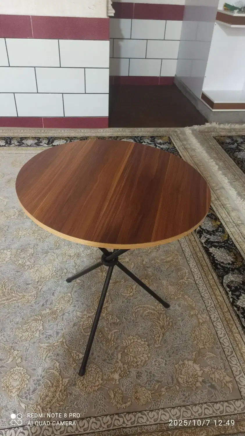 میز خاطره با رومیزی ساتن|مبلمان خانگی و میز عسلی|اندیمشک, |دیوار