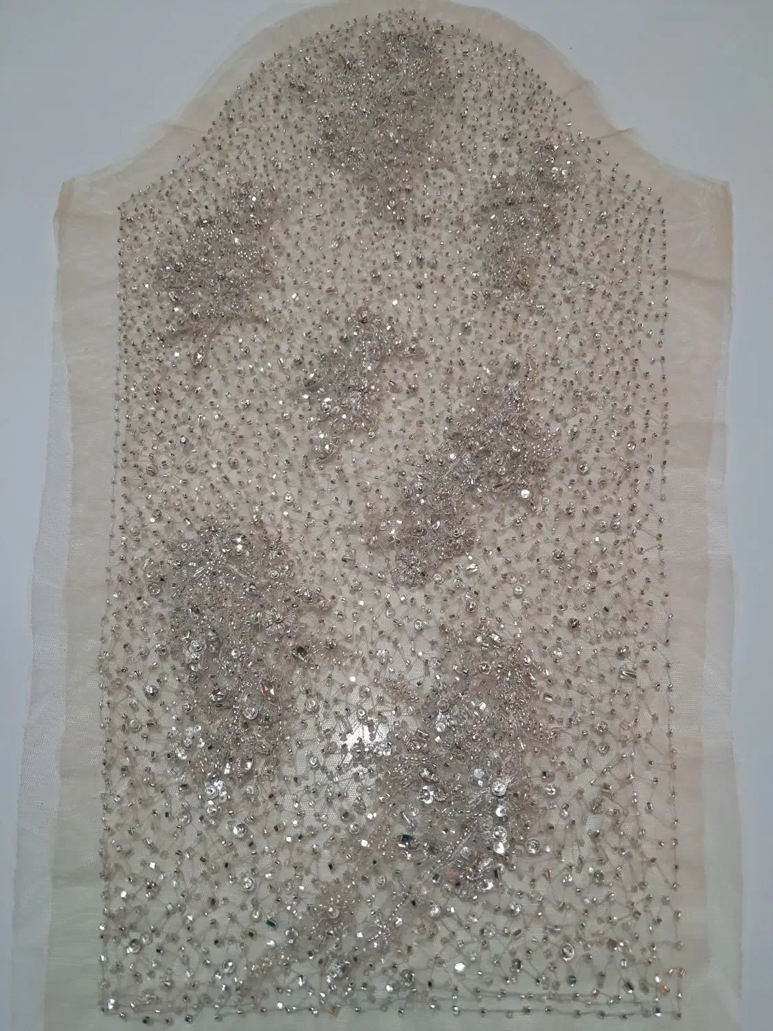 لباس عروس|لباس|شیراز, لاله|دیوار