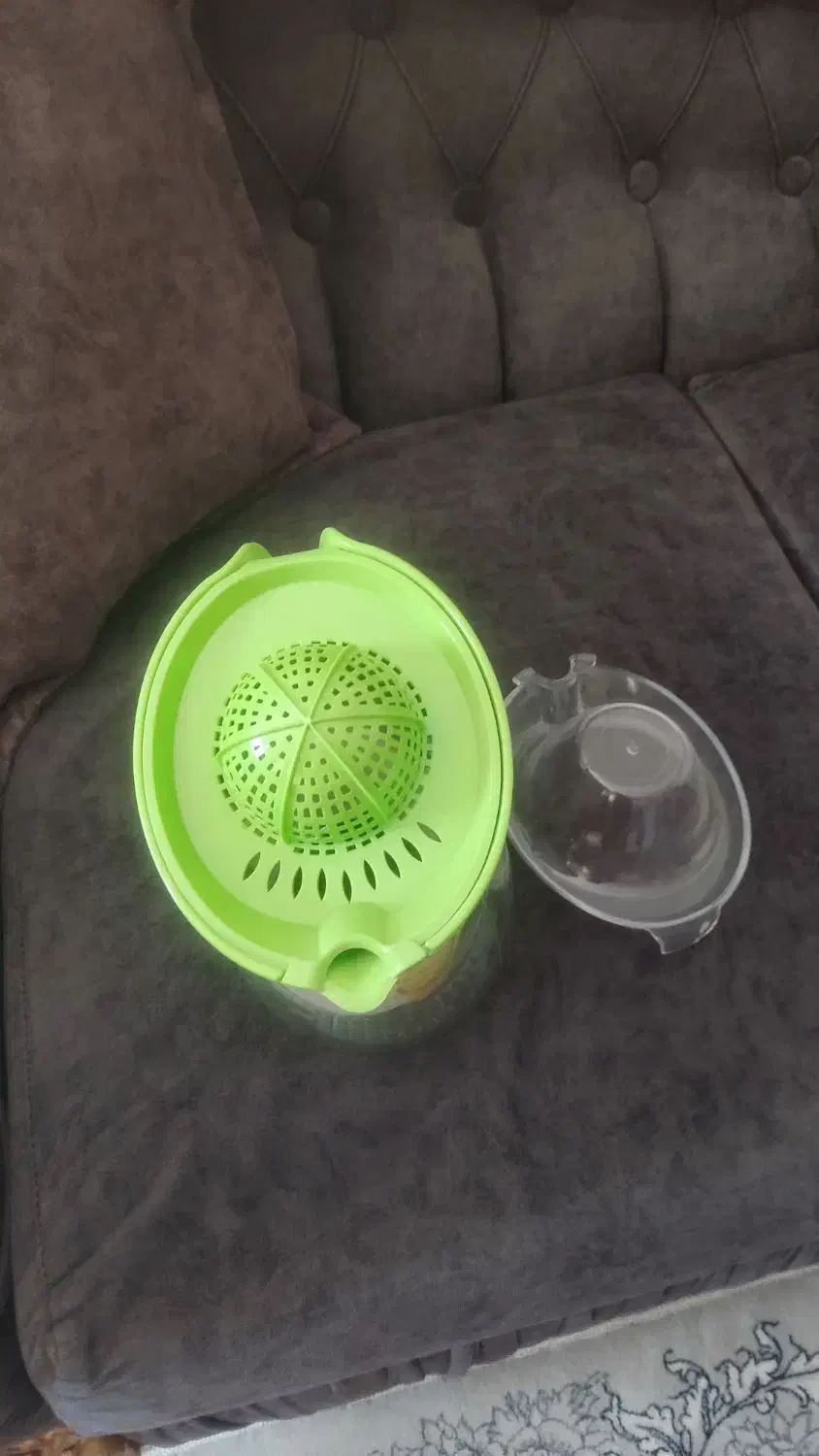 آبمیوه گیری دستی سالم بدنش شیشه ای در پلاستیکی|آبمیوه‌گیر و آب‌مرکبات‌گیر|نظرآباد, شهرک سید جمال الدین|دیوار