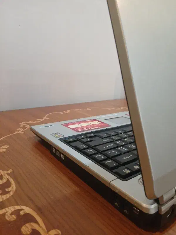 لپ تاپ|رایانه همراه|اشتهارد, |دیوار