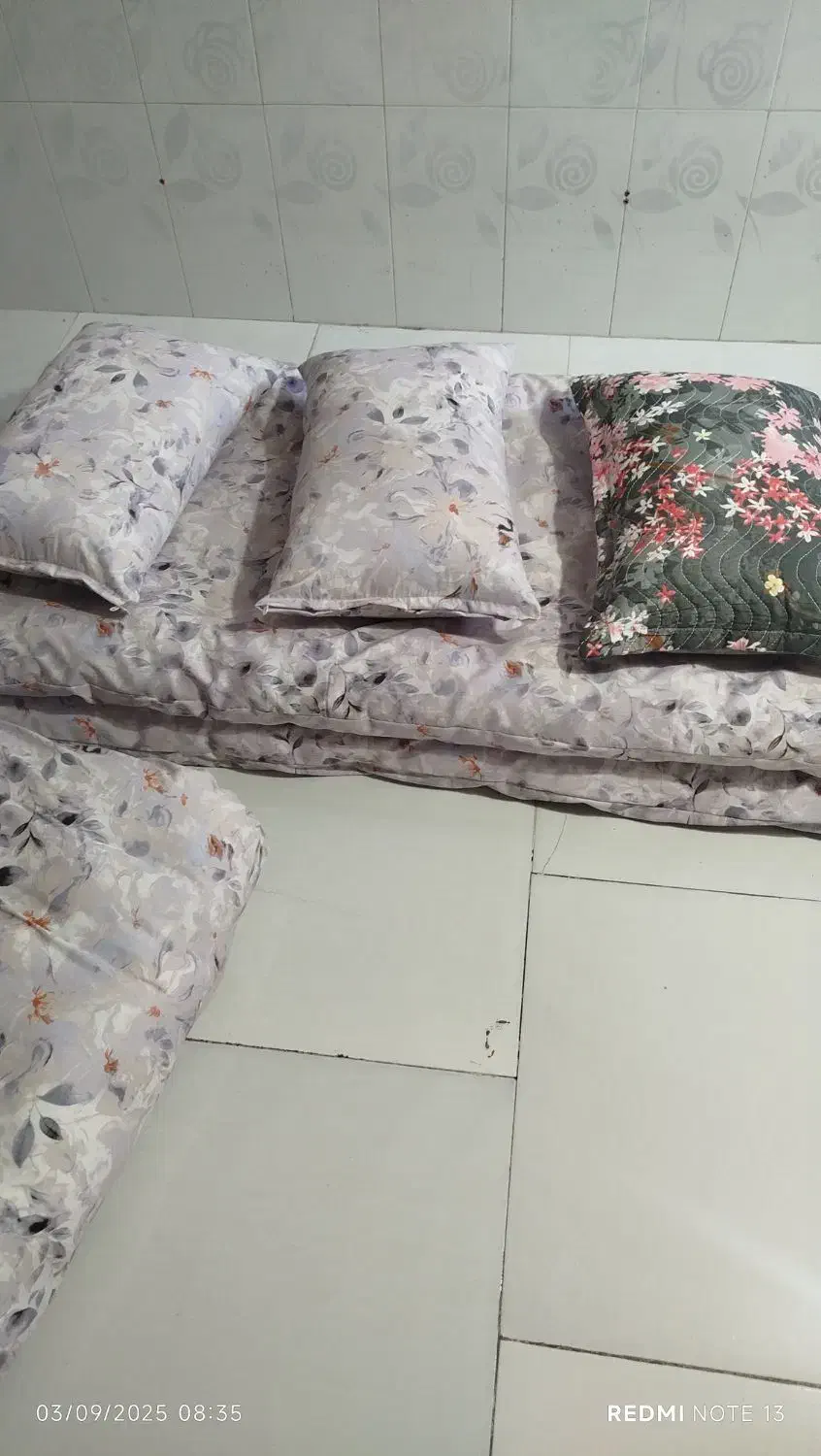 لحافت سرای میلاد،|رختخواب، بالش، پتو|بیرجند, |دیوار