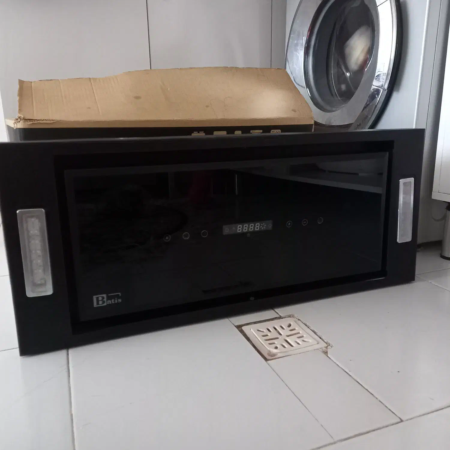 هود مخفی|هود|تبریز, |دیوار