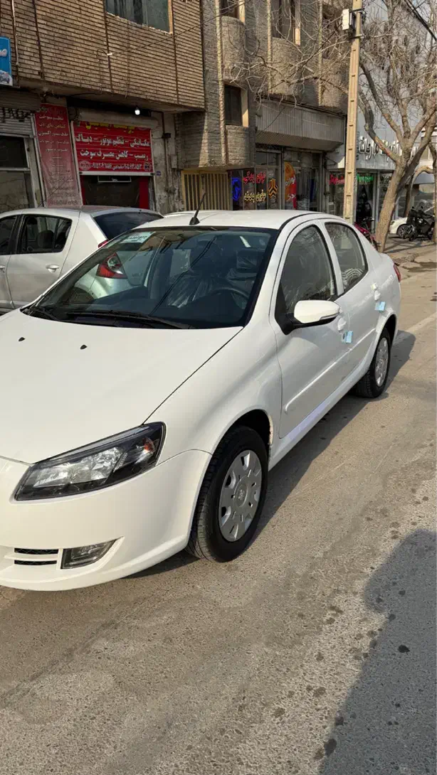 رانا پلاس ۱۴۰۲ درحد|خودرو سواری و وانت|مشهد, امام خمینی|دیوار