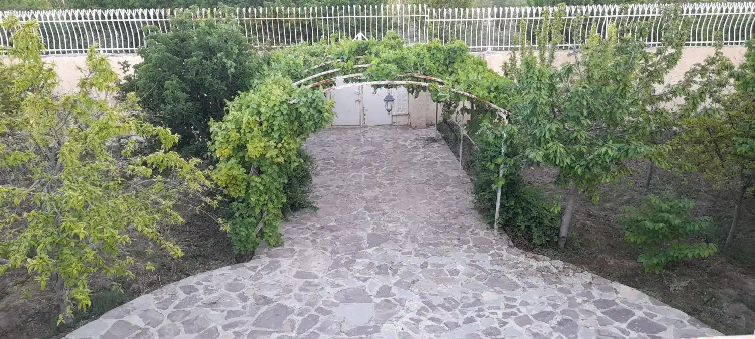 به یک نفر آقا جوان  باغ بان ... همراه با جای خواب|استخدام سرایداری و نظافت|شاندیز, |دیوار