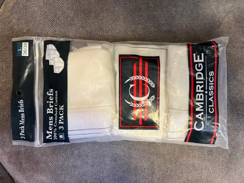 لباس زیرمردانه|لباس|قشم, |دیوار