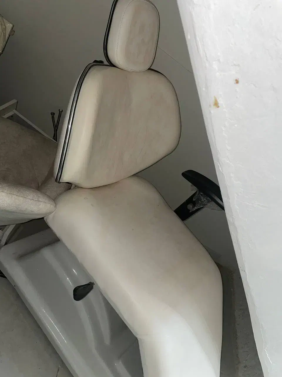 فروش صندلی و میز|مبلمان اداری|یزد, |دیوار