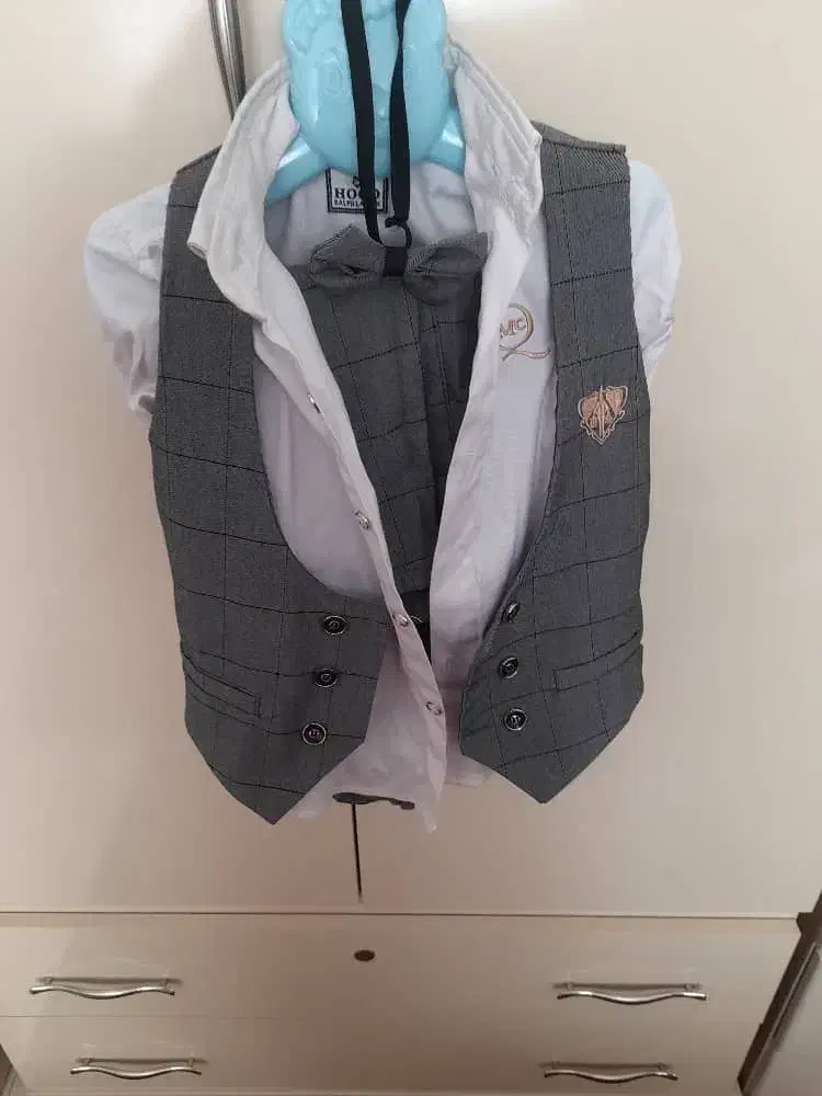 کت شلوار و کفش بچگانه|کفش و لباس بچه|ارومیه, |دیوار