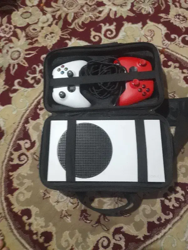 ایکس باکس(سری اس) فروشی|کنسول، بازی ویدئویی و آنلاین|جیرفت, |دیوار