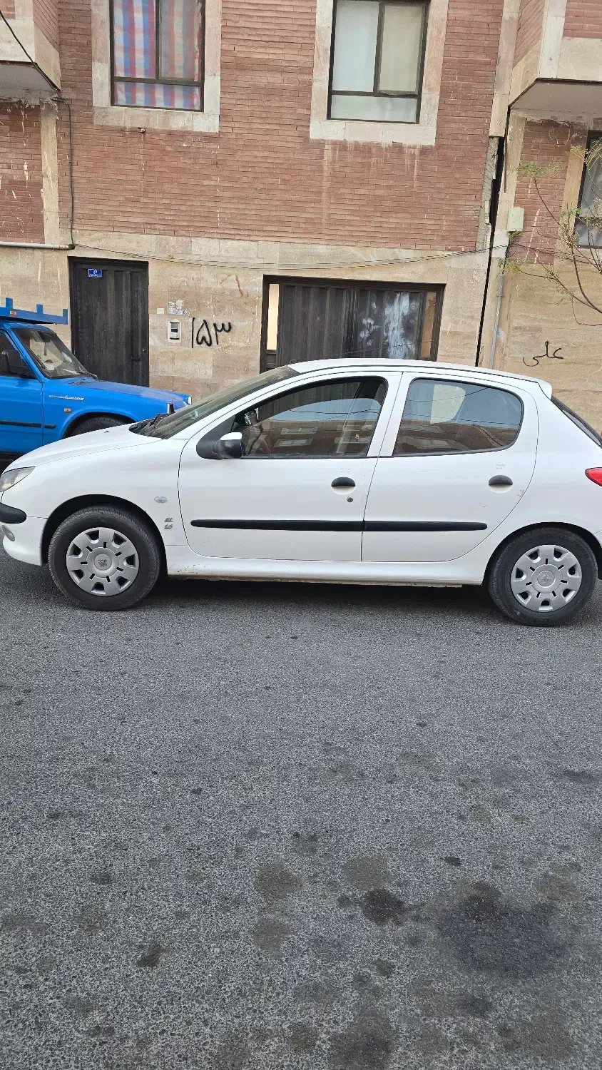 فروش خودرو 206مدل 98 تیپ 2|خودرو سواری و وانت|گرمسار, |دیوار