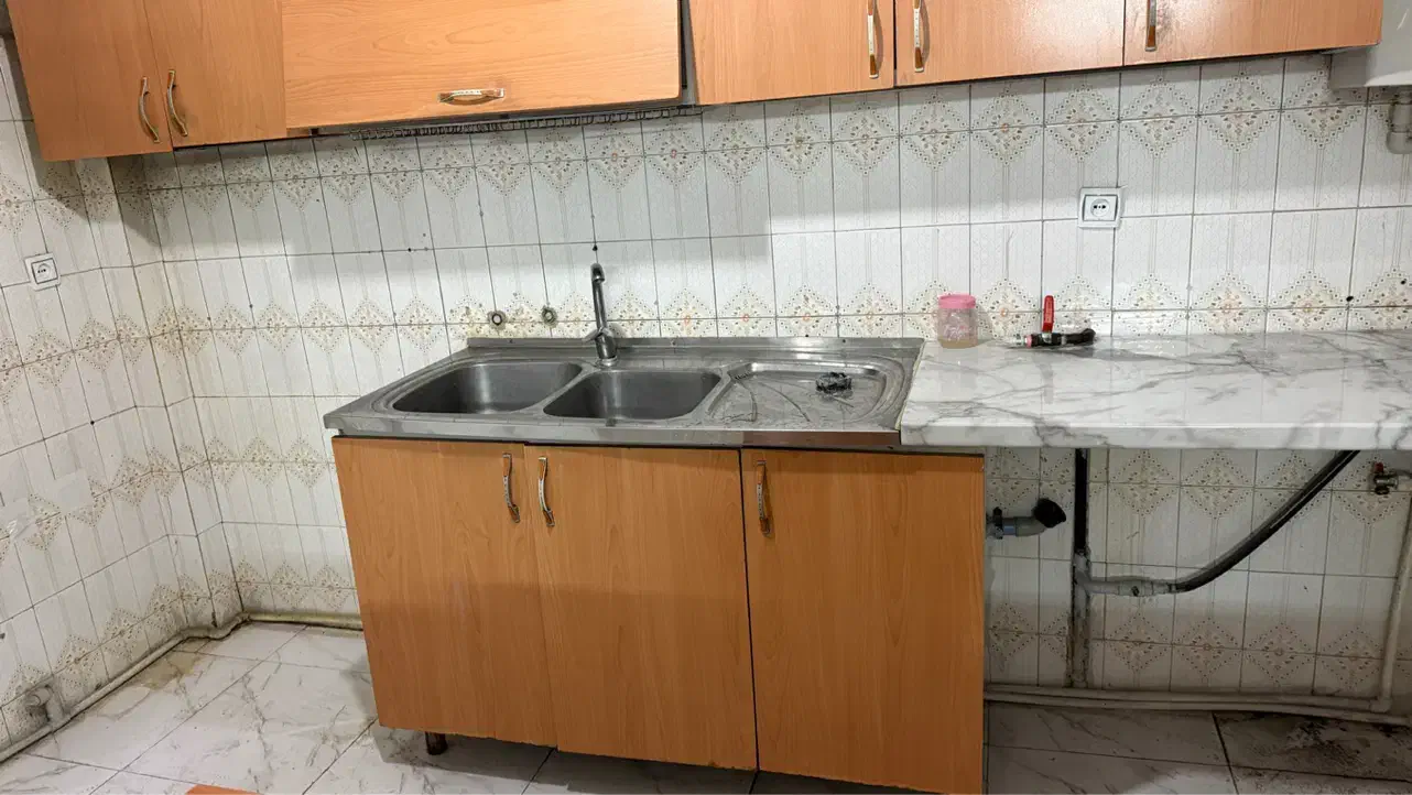 کابینت بدنه فلزی درب چوبی|آب‌چکان و نظم‌دهنده ظروف|تهران, تهرانسر شمالی|دیوار