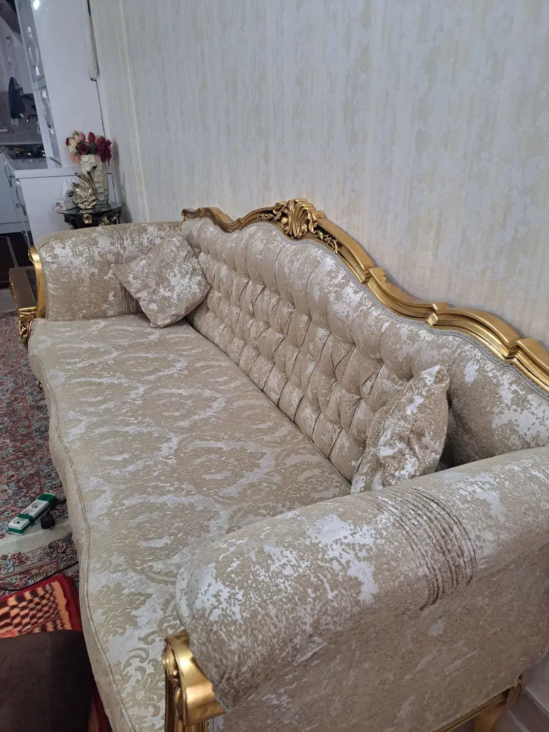 مبل سلطنتی ۷نفره|مبلمان خانگی و میز عسلی|مشهد, شهید رضوی|دیوار