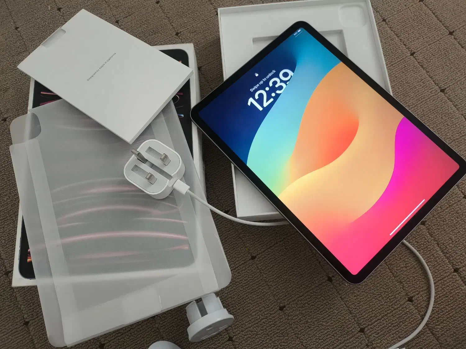 ipad 2022 pro / آیپد 2022 پرو ، 256 و 8|تبلت|جم, |دیوار