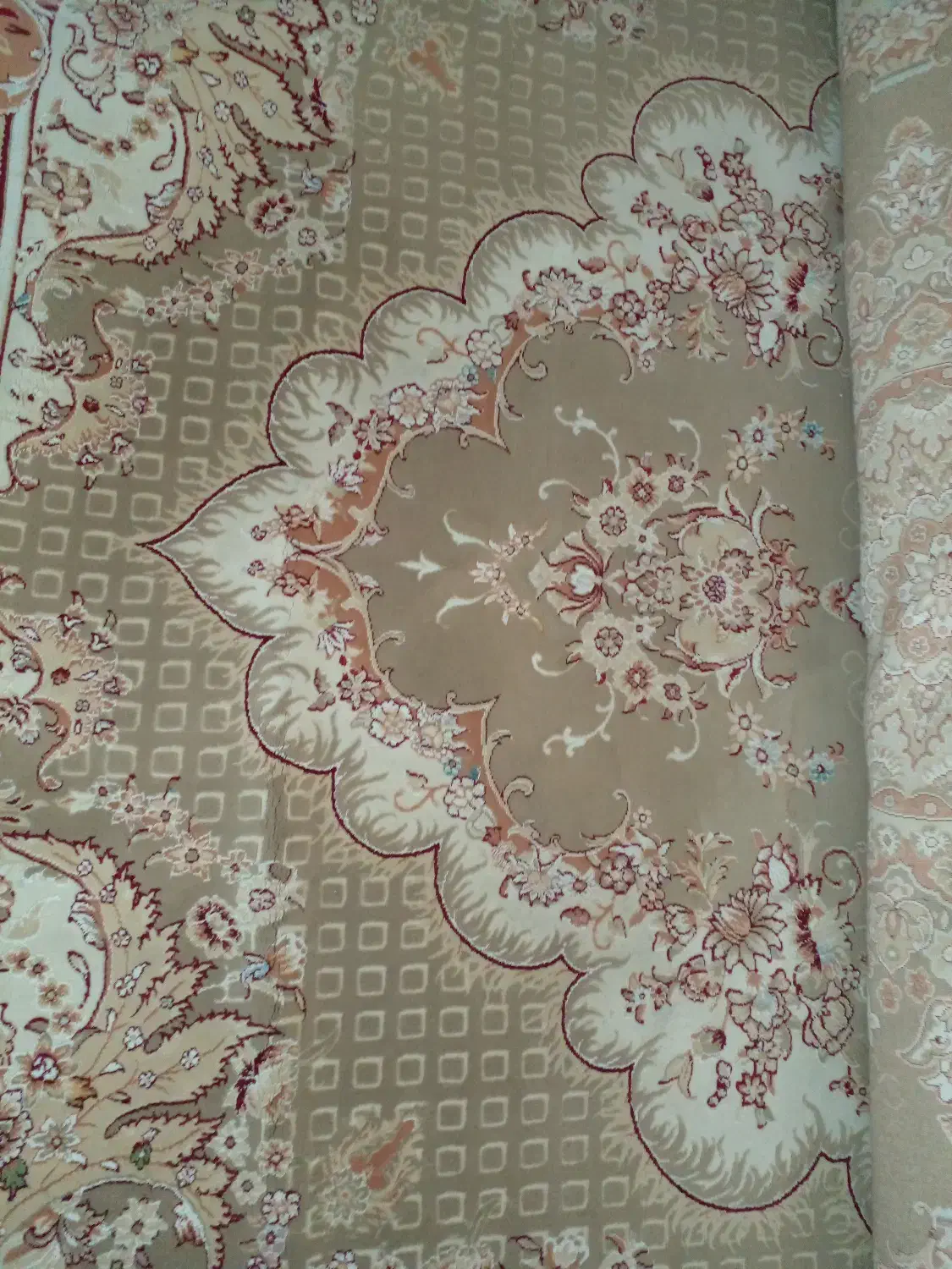 فرش ماشینی دو تخته سالم بدون پارگی و سوختگی|فرش|خوانسار, |دیوار