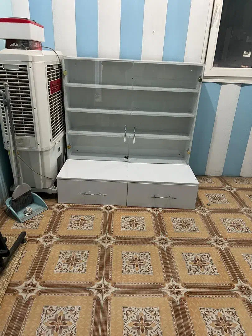 کمد مخصوص ارایشگاه|جاکفشی، کمد، دراور|سیرجان, |دیوار