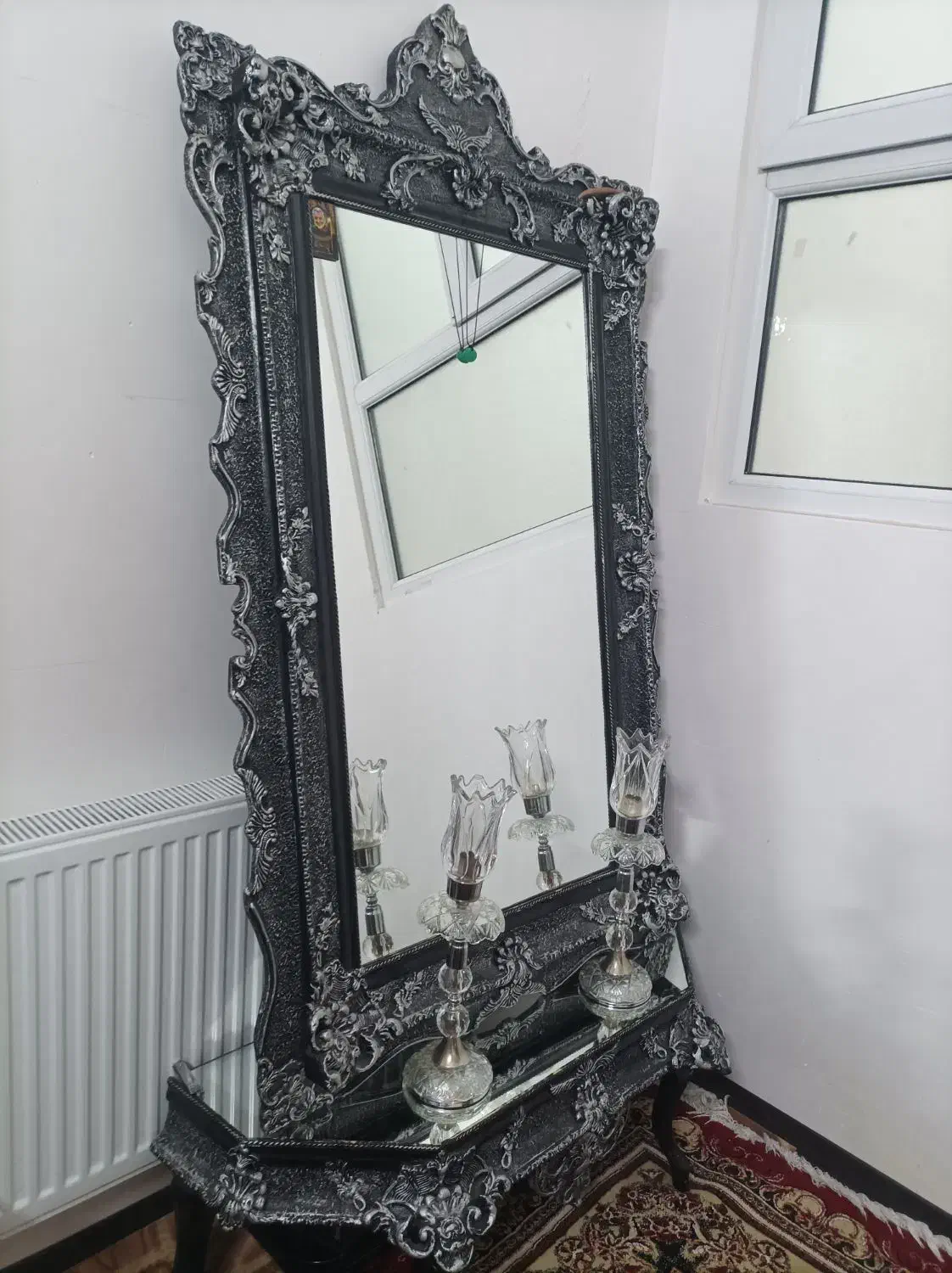 آیینه و شمعدان|آینه|قم, باغ کرباسی|دیوار