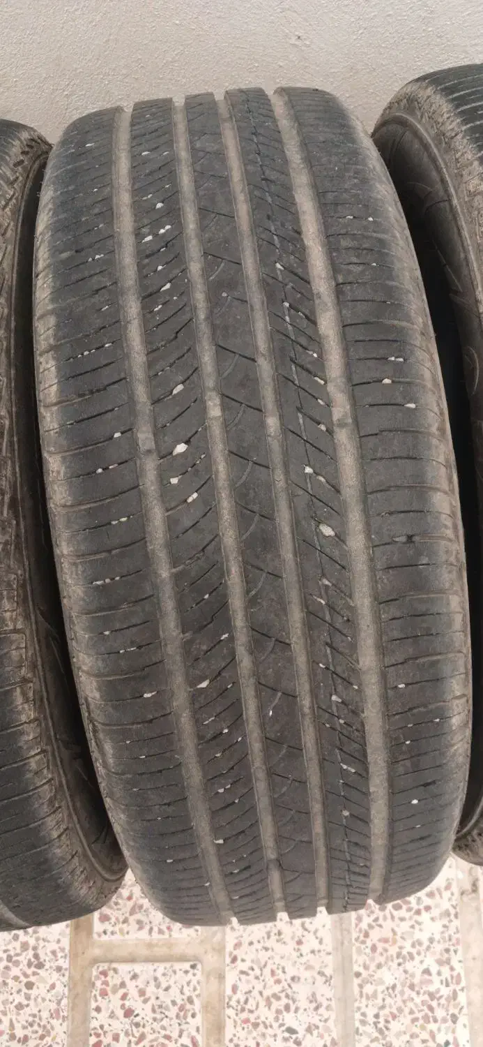 لاستیک ۲۰۵ سواری پژو|قطعات یدکی و لوازم جانبی|هشتگرد, هیو|دیوار