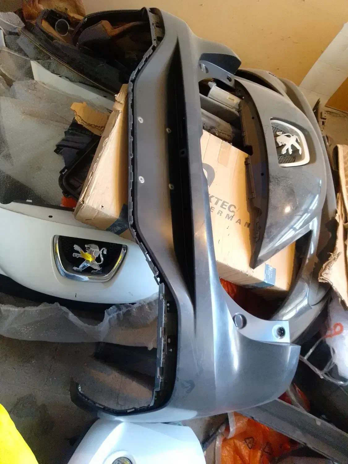 سپر ، گلگیر ، کاپوت ، چراغ|قطعات یدکی و لوازم جانبی|کرج, گلشهر|دیوار