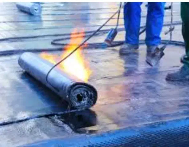 ایزوگام با نصاب های حرفه ای بند باز در ارتفاع|خدمات پیشه و مهارت|گرگان, |دیوار