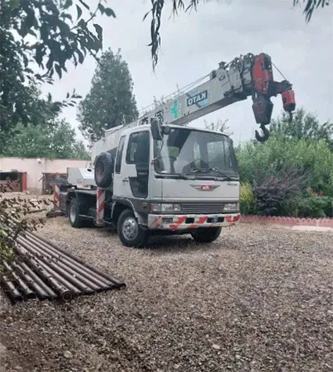 جرثقیل ۷ تن بارگیری مصالح در تمام یزد و حومه|خدمات حمل و نقل|یزد, |دیوار