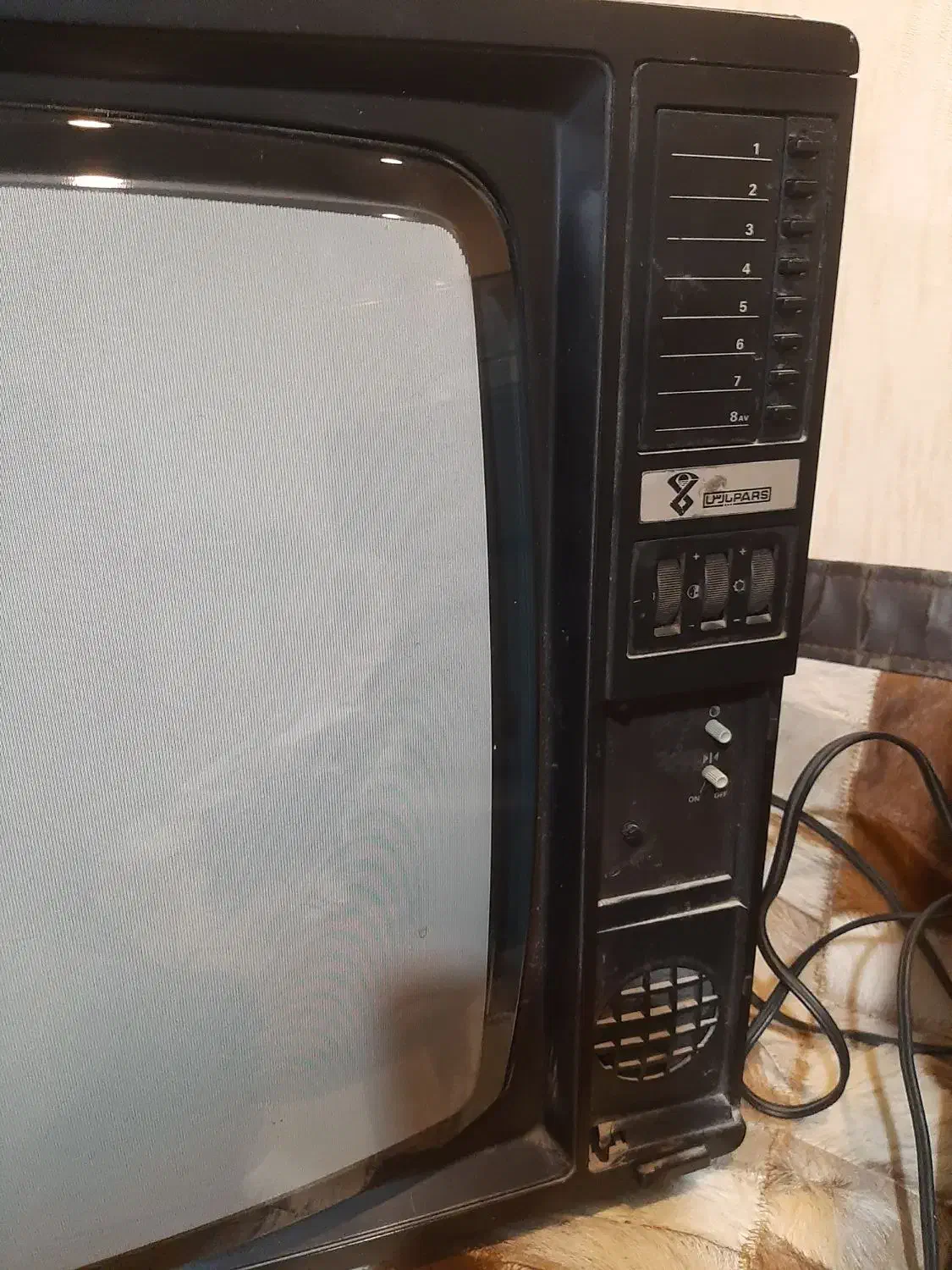 تلوزیون پارس قدیمی|کلکسیون اشیاء عتیقه|تهران, شهرک هما|دیوار