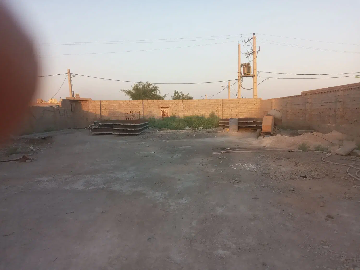 فروش کارگاه وواحدمسکونی همراه با مغازه درحمیدیه|فروش خانه و ویلا|حمیدیه, |دیوار