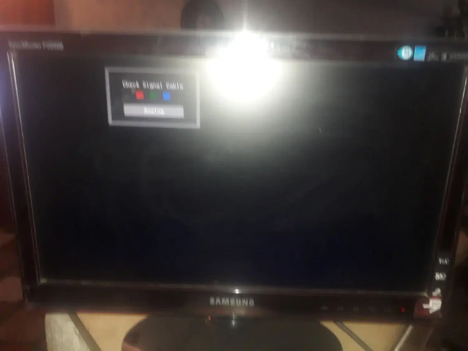 مانیتور سامسونگ ۲۰ اینچ|قطعات و لوازم جانبی رایانه|مشهد, هفت تیر (نه دره)|دیوار