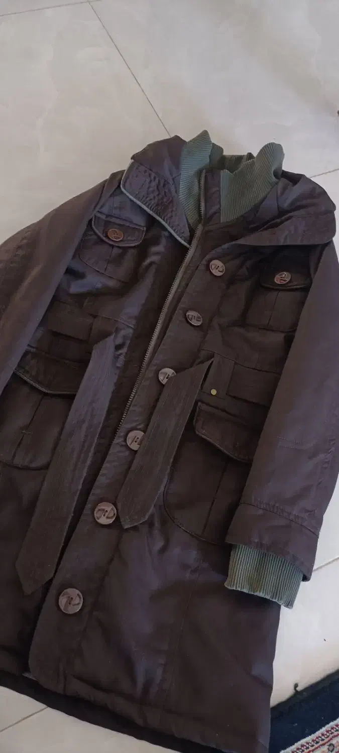 لباس کارمردانه وپالتو دخترانه|لباس|آباده, |دیوار