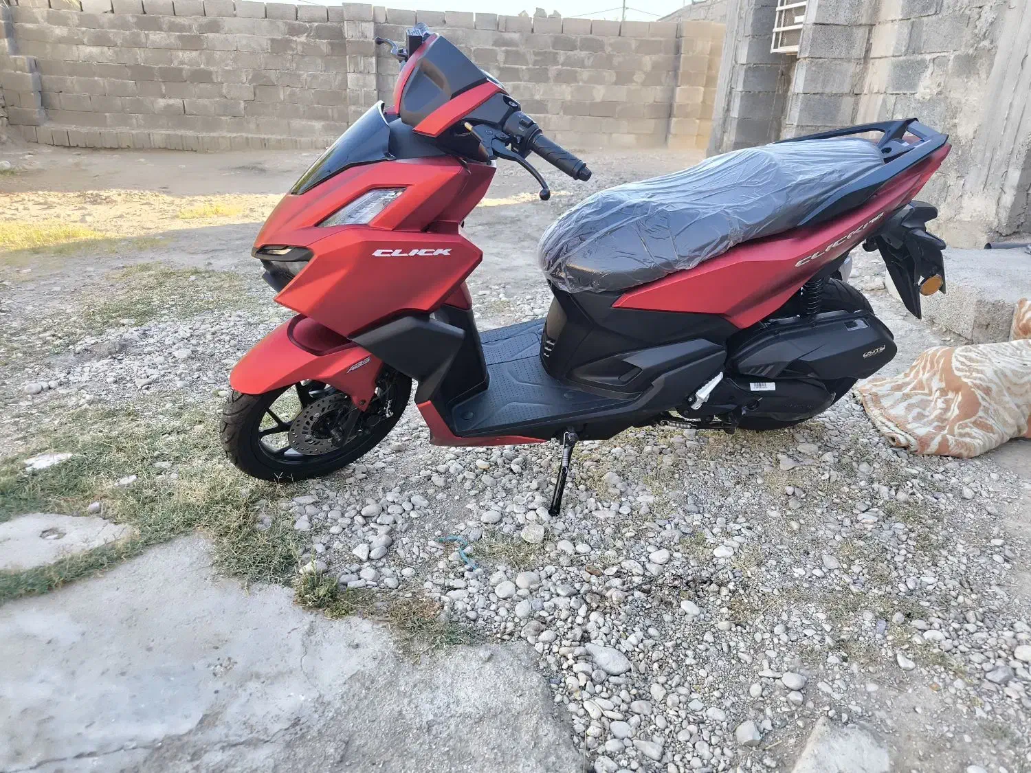 کلیک 170|موتورسیکلت|بندر دیر, |دیوار