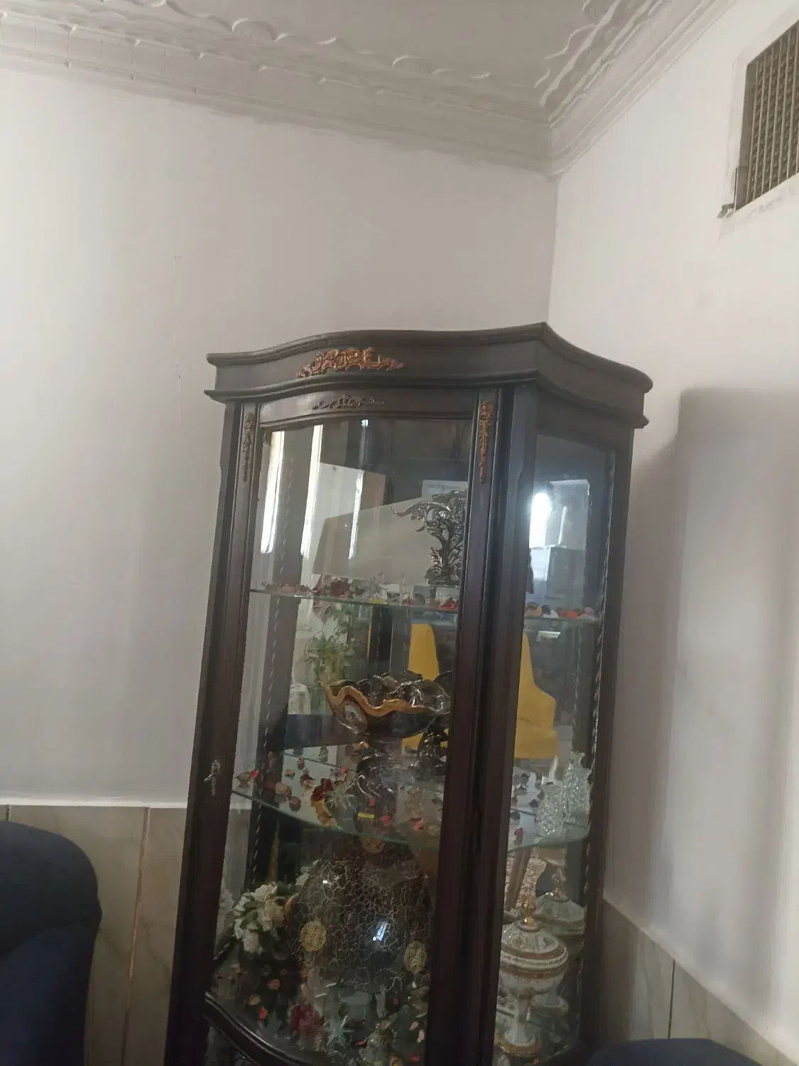 بوفه و ساعت ایستاده در حد نو|بوفه، ویترین، کنسول|سیرجان, |دیوار