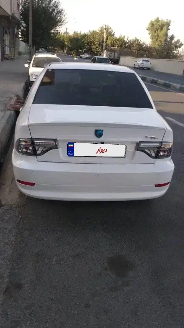 سورن پلاس|خودرو سواری و وانت|رشت, معلم|دیوار