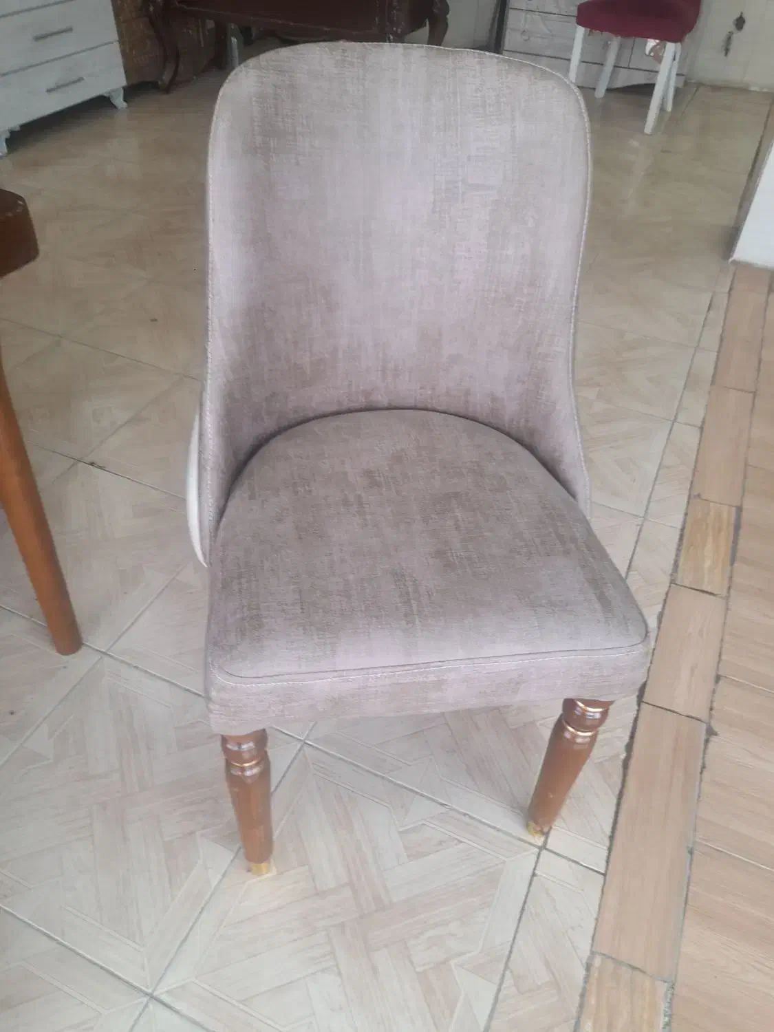 میز نهار خوری|میز و صندلی غذاخوری|رشت, گلزاران|دیوار