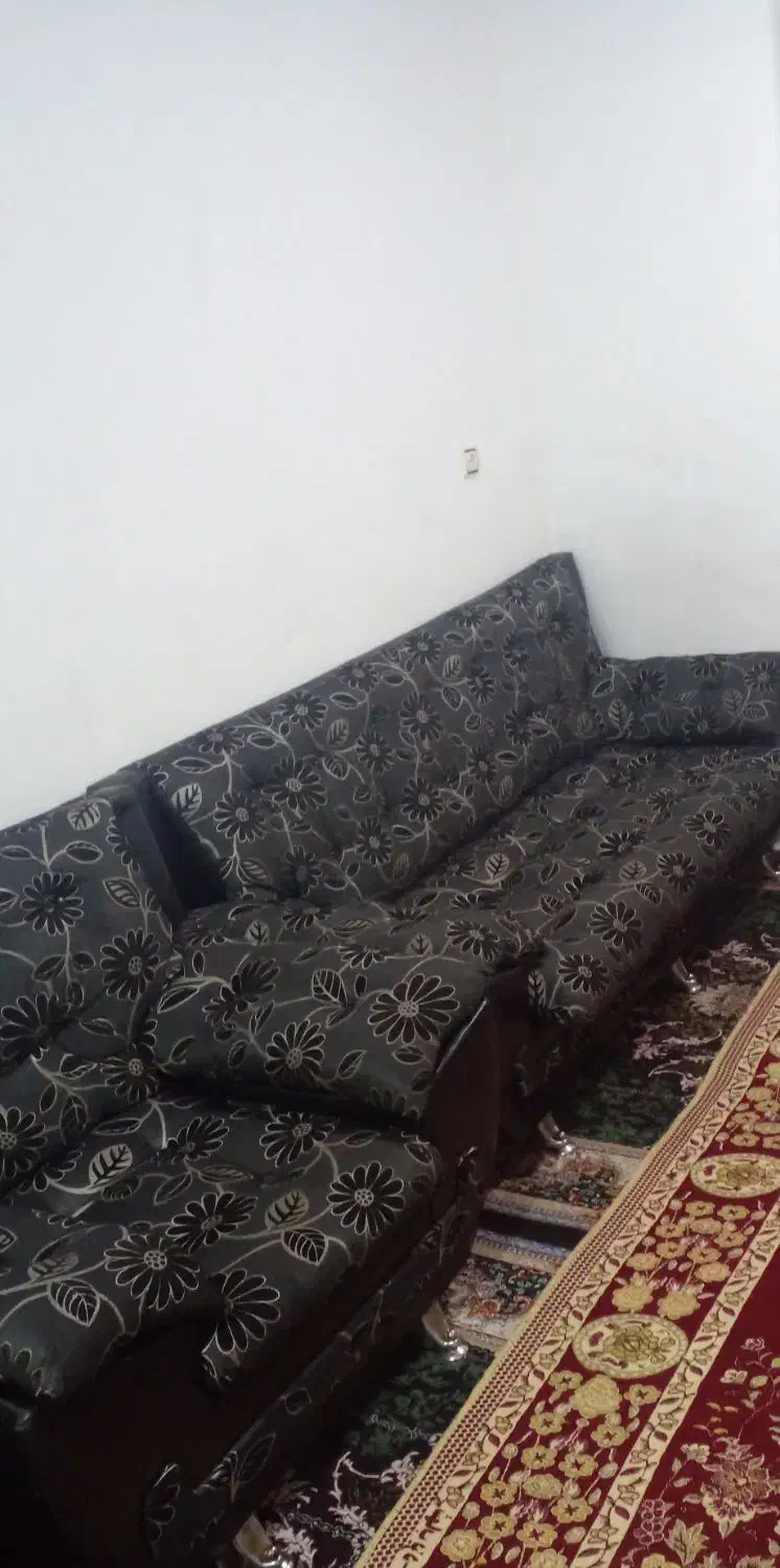 مبل هفت نفره کاملا سالم|مبلمان خانگی و میز عسلی|آستانه اشرفیه, |دیوار