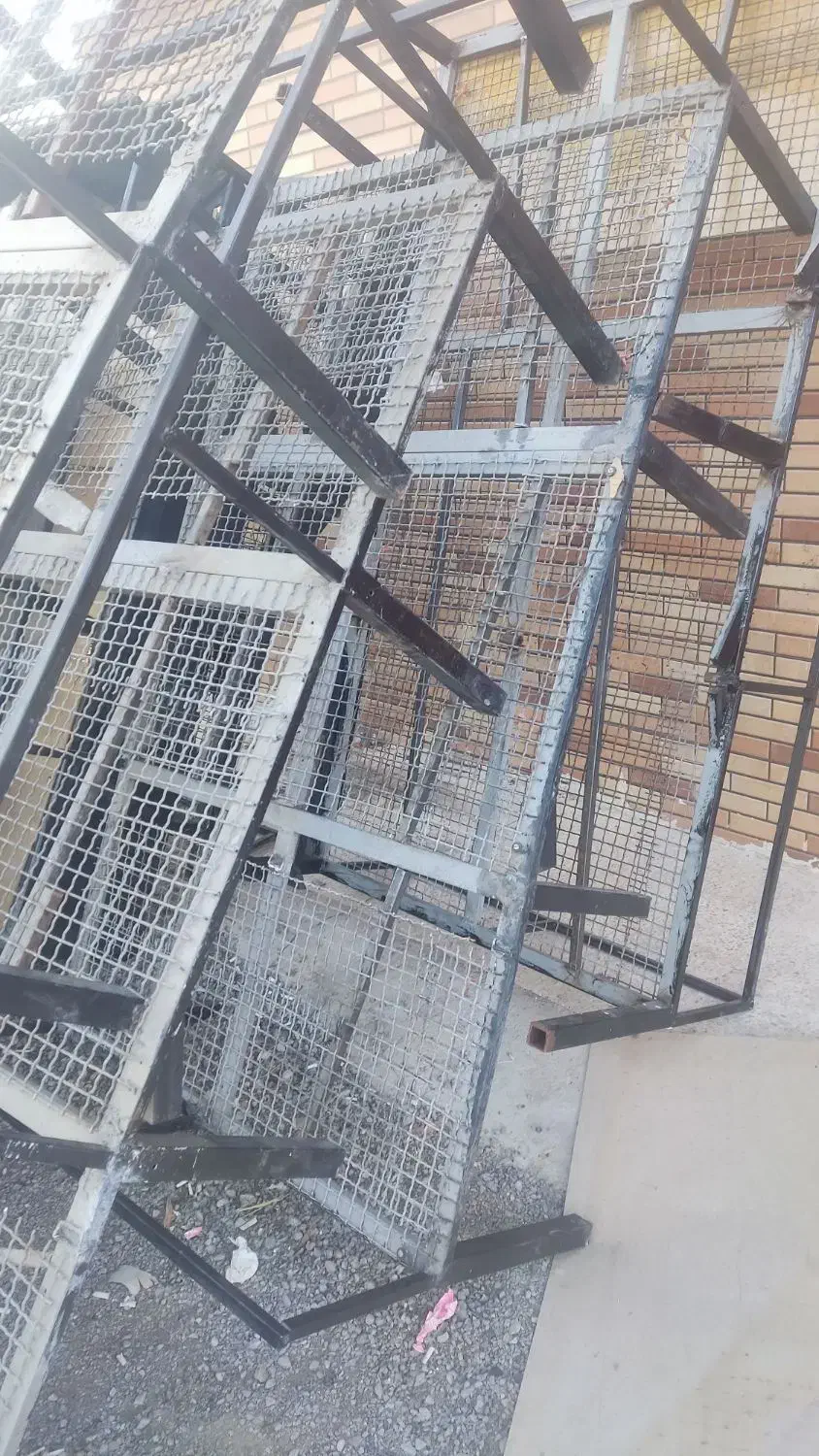 تخت فلزی|تخت و سرویس خواب|مسجد سلیمان, |دیوار