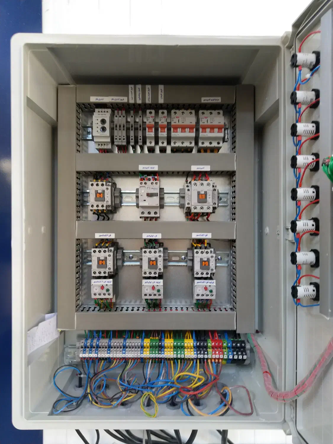 مونتاژ کار تابلو برق صنعتی|استخدام صنعتی، فنی، مهندسی|قرچک, شهرک صنعتی قرچک|دیوار