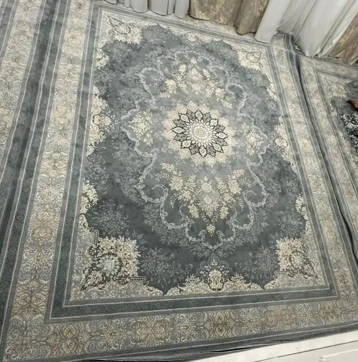 فرش|فرش|ری, شهرک نظامی|دیوار