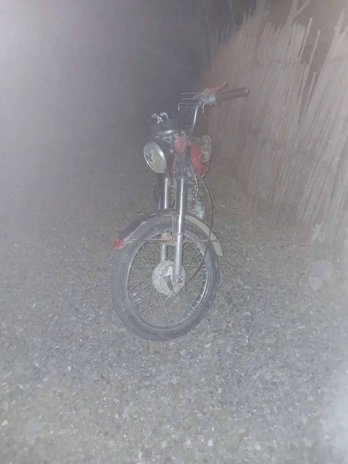 به دلیل راندگی|موتورسیکلت|اسفندقه, |دیوار