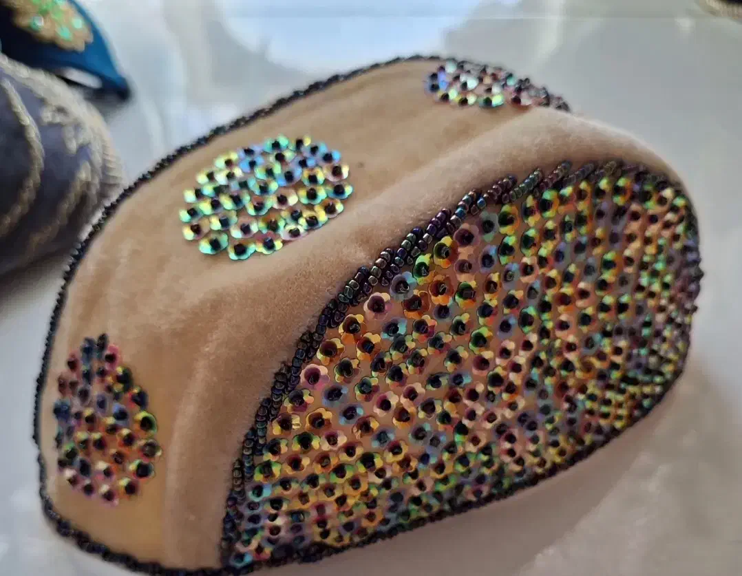 کلچه لری|لباس|دهدشت, |دیوار