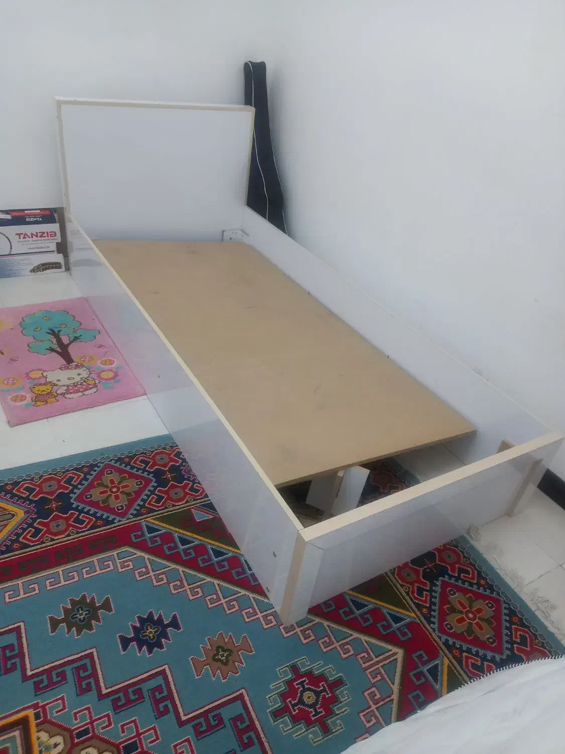 تخت خواب یه نفر با بهترین کیفیت بدون تشک|تخت و سرویس خواب|خرمآباد, |دیوار