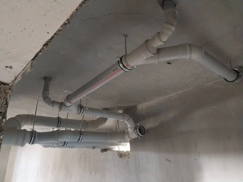 نصب شیرآلات و روشویی و پمپ آب|خدمات پیشه و مهارت|اصفهان, برازنده|دیوار