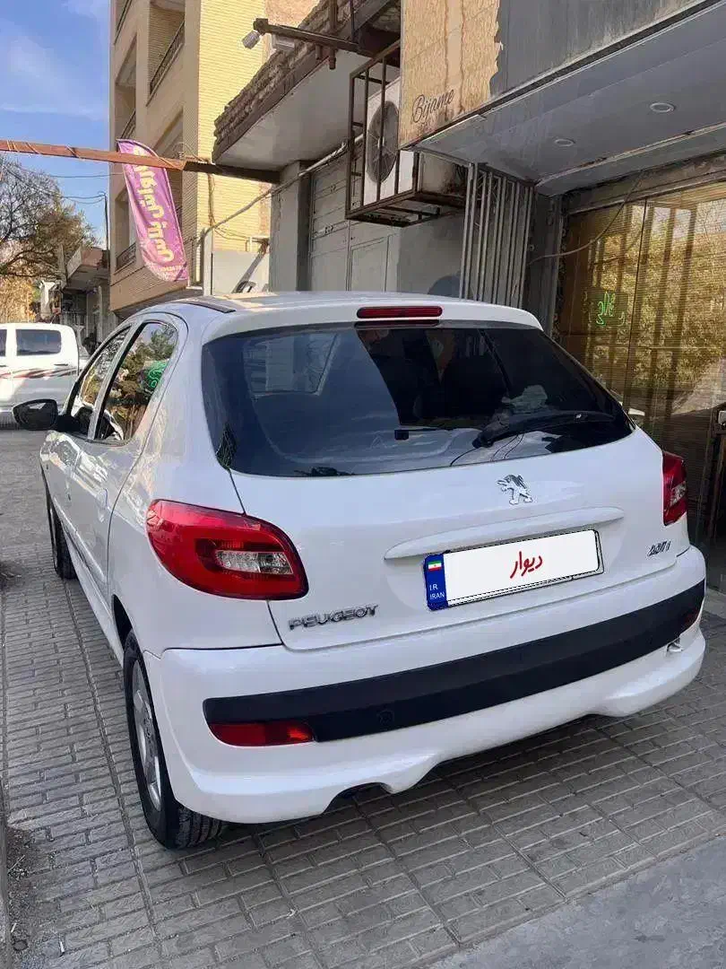 پژو 207 دنده ای مدل 98|خودرو سواری و وانت|کرمان, |دیوار