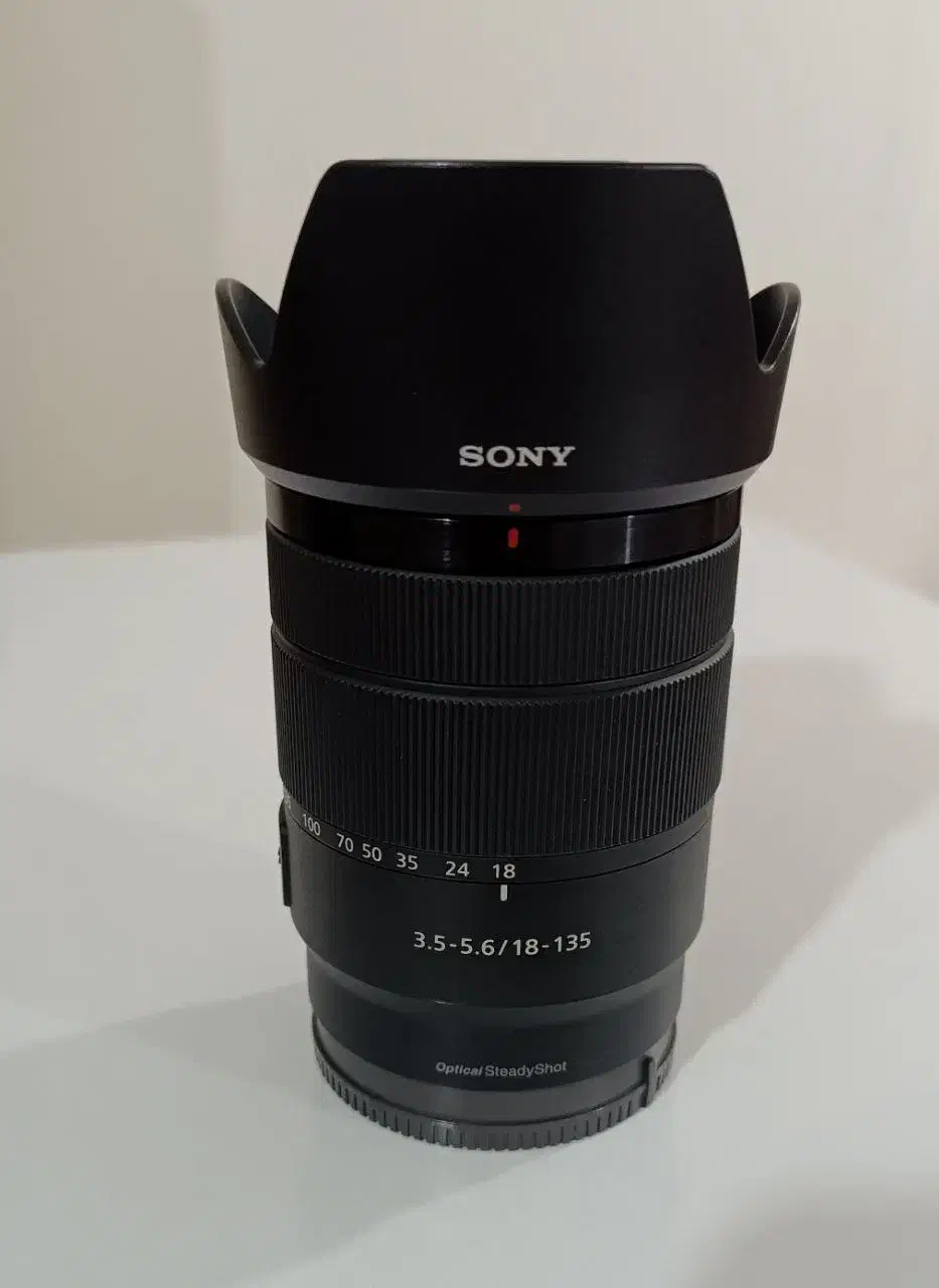 لنز دوربین135ـ18مشابه آکبند خیلی تمیز|دوربین عکاسی و فیلم‌برداری|قم, پردیسان|دیوار