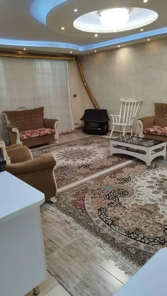 اجاره سویت ویلا در میدان امام حسین|اجارهٔ کوتاه‌مدت ویلا و باغ|رشت, شهرک صبا|دیوار