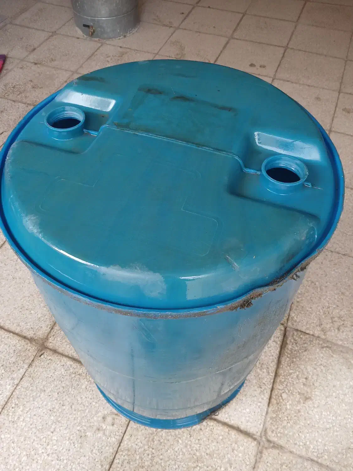 بشکه گالوانیزه شیرداروپلاستیکی|ظروف نگهدارنده، پلاستیکی، یک‌بارمصرف|کرمانشاه, |دیوار