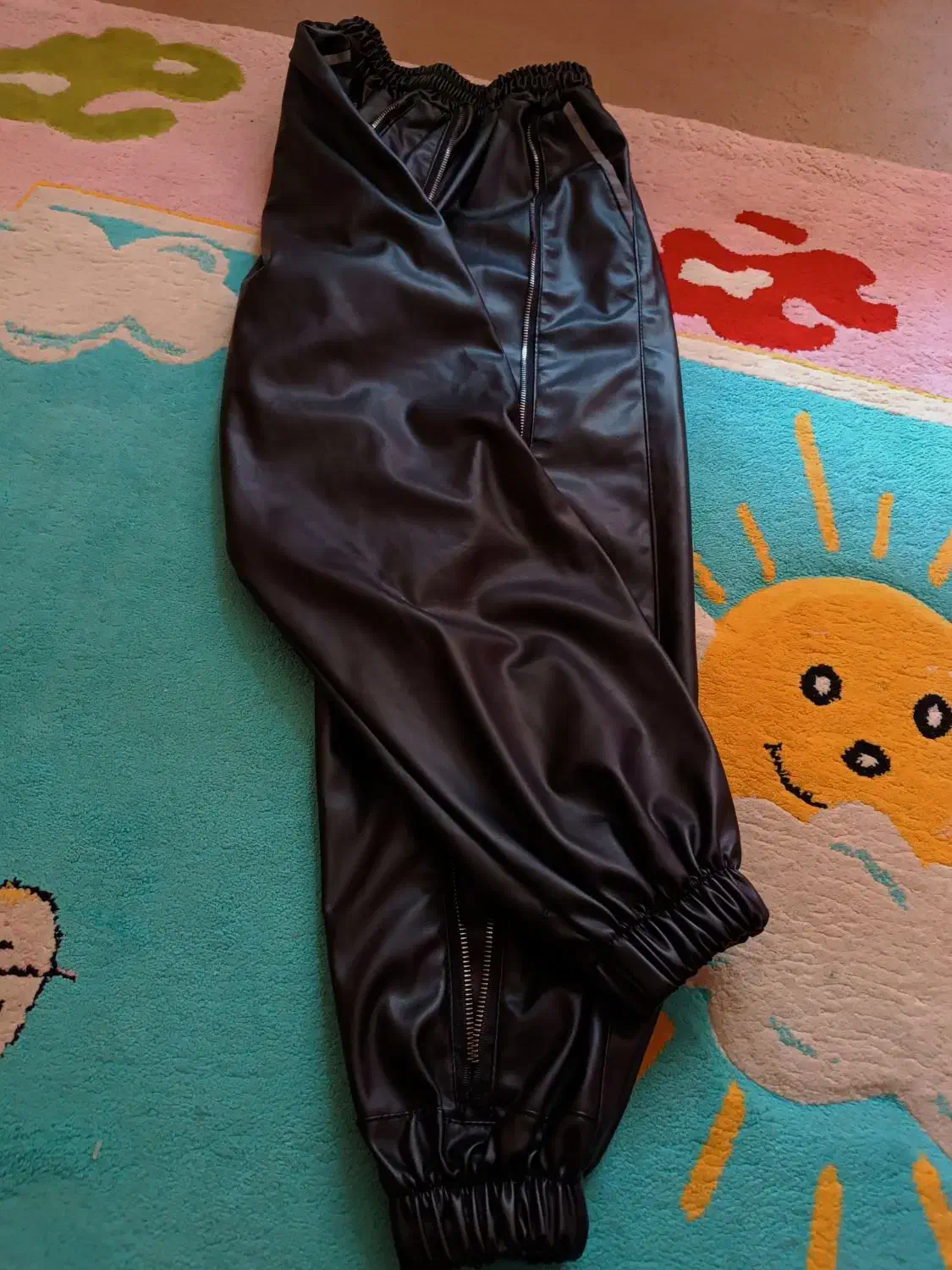 شلوار چرم مدل بگی|لباس|مهاباد (آذربایجان غربی), |دیوار