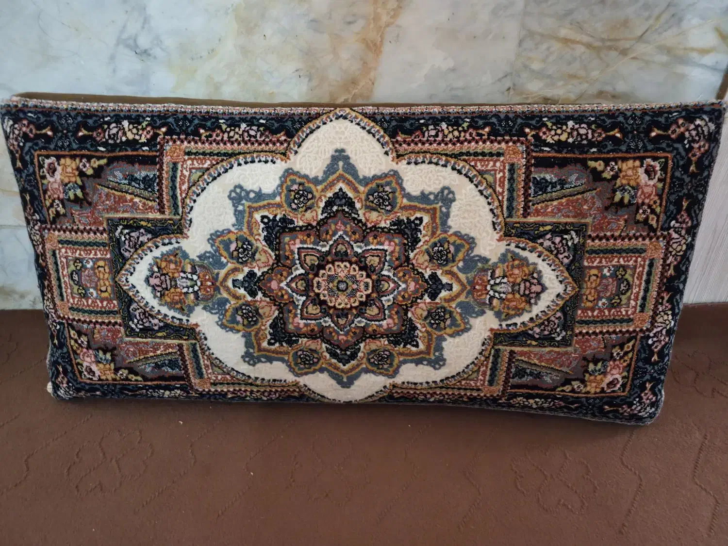 پشتی|پشتی|بیرجند, |دیوار